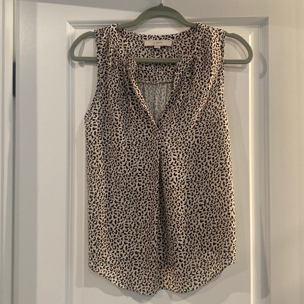 Loft sleeves leopard print blouse